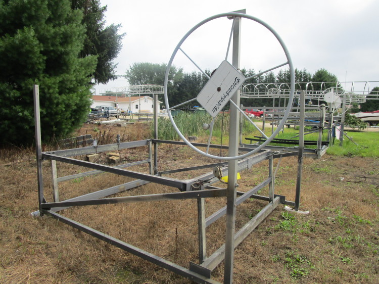 Small Used Cantilever Lift